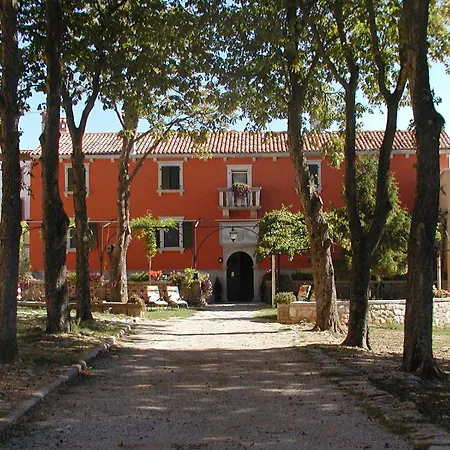 Lazzarini Battiala Apartment