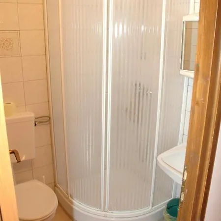 公寓 拉扎里尼巴蒂拉公寓 Nedeščina