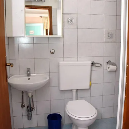 拉扎里尼巴蒂拉公寓 公寓