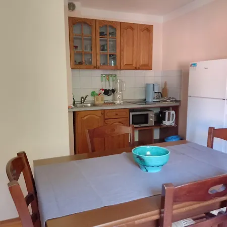 拉扎里尼巴蒂拉公寓