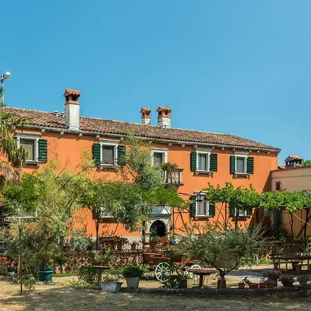 拉扎里尼巴蒂拉公寓 公寓