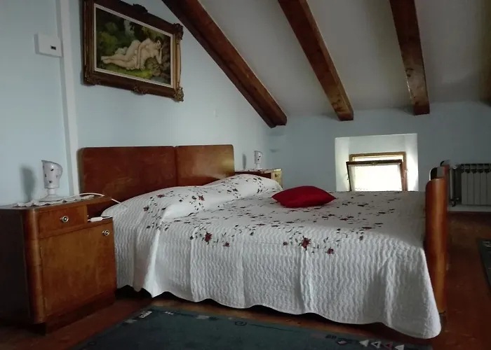 Lazzarini Battiala * Nedeščina