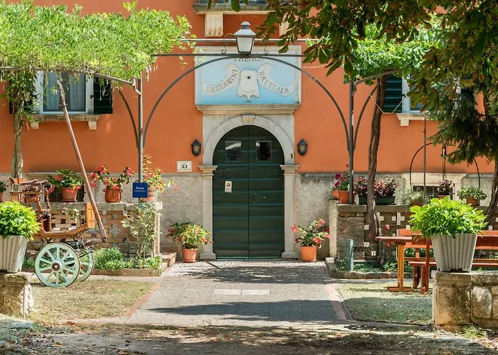 Lazzarini Battiala דירה *